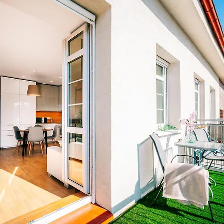 Apartment Janosik Krokus Jasne Blonia Z Tarasem By Stayly *